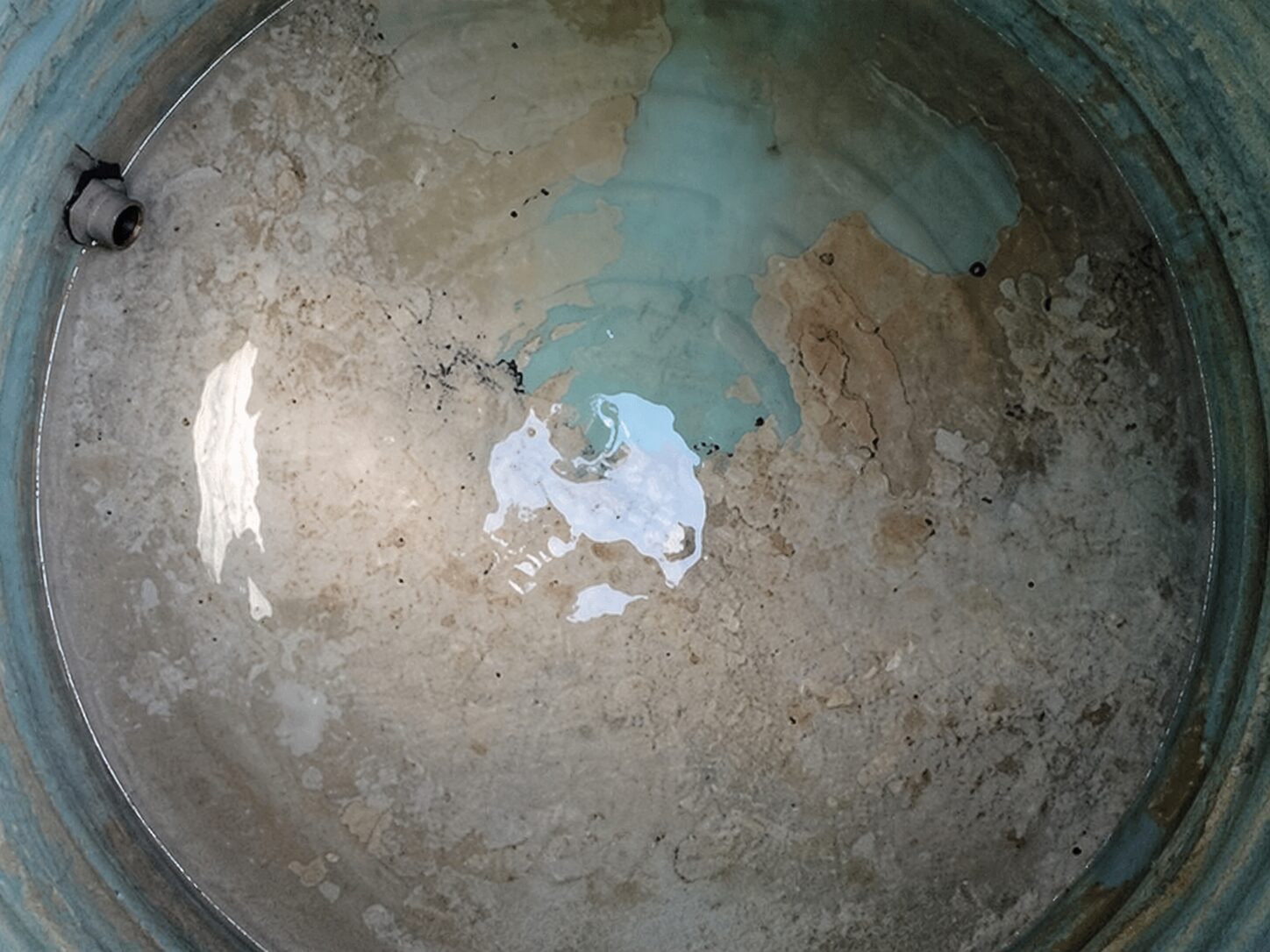 water tank cleaning​